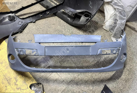 RENAULT MEGANE 3 ÖN TAMPON SIFIR EYUPCAN OTO'DA