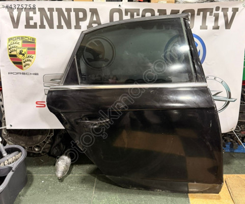 AUDİ A4 2010 - 2016 SAĞ ARKA KAPI DOLU ORJİNAL
