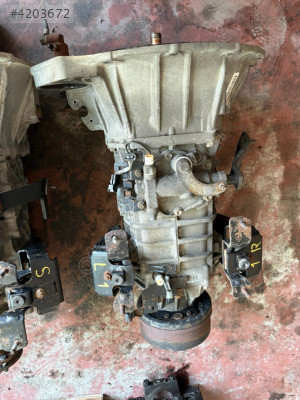 İSUZU NPR 75 6 İLERİ ÇATALLI ŞANZIMAN