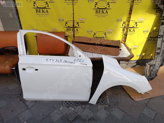 OPEL CORSA F SAĞ ÖN KAPI, ÇAMURLUK BEYAZ ÇIKMA ORJİNAL YEDEK PARÇ