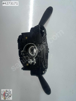 98125453ZD CİTROEN C3 SİNYAL SİLECEK KOL BAĞLANTISI