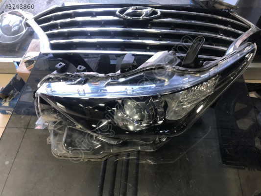 TOYOTA AURİS 2016-18 SOL FAR 81150-02K30