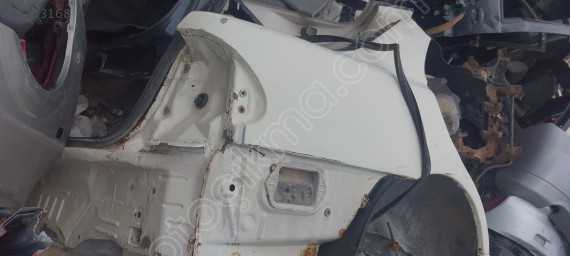 MAZDA 323 FAMILIA SAĞ ARKA ÇAMURLUK ORJINAL ÇIKMA