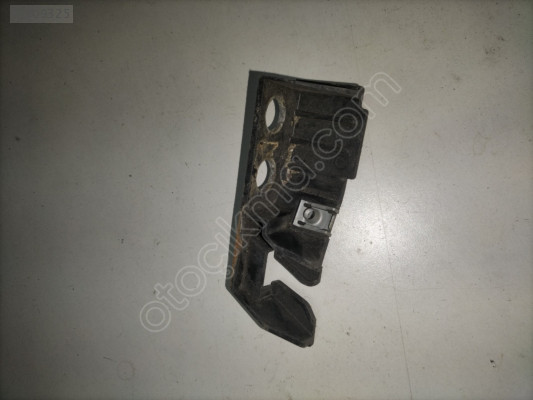 02598 RENAULT TALİSMAN ÖN TAMPON SAĞ BRAKETİ