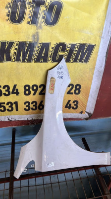 VOLVO V40 SAĞ ÇAMURLUK