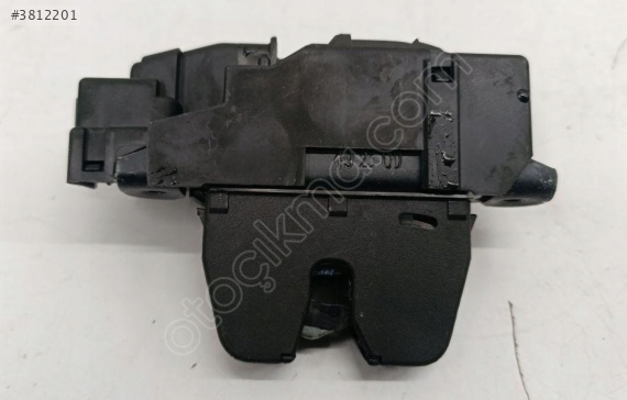 Peugeot 208 Bagaj Kilidi