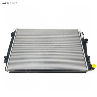 Vw Passat B8 Motor Su Radyatörü 1.4TSI 2015-2019 5Q0121251EQ-9