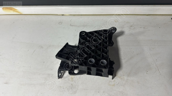 MERCEDES EQS W297 SOL PANEL AYAĞI 2976206500