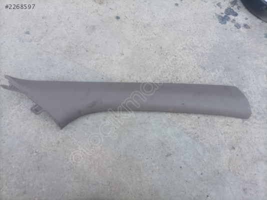 2015-19 hyundai i20 , i20 active sağ ön direk plastiği