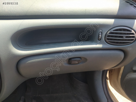 ÇIKMA RENAULT MEGANE 1 TORPİDO KAPAĞI