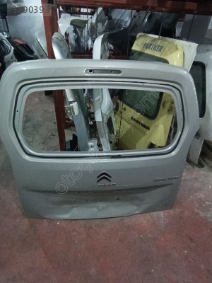 PEUGEOT RİFTER BAGAJ KAPAĞI ÇIKMA YEDEK PARÇA