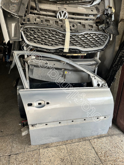 RENAULT MEGANE 2 SAĞ ÖN KAPI ORJİNAL EYUPCAN OTO’DA