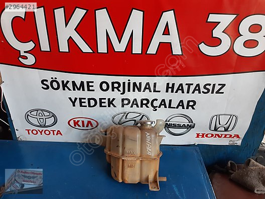 Navara 2006-2014 Radyatör Yedek Su Deposu Bidonu Orjinal Sökme