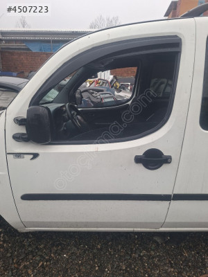 FİAT DOBLO SOL ÖN KAPI 2001