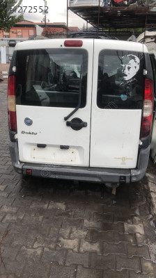 FİAT DOBLO ORJİNAL ÇIKMA BAGAJ KAPAĞI SAĞ