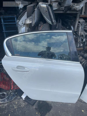 PEUGEOT 508 SAĞ ARKA KAPI KONUK OTO