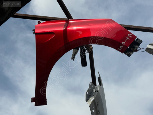 Renault Clio 5 sağ ön çamurluk (az kusur)