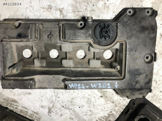 Mercedes C200 (w202) 1.8-2.0 16v (1110100330) Külbütör Kapağı