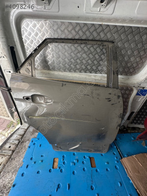 Peugeot 3008 arka kapı sağ