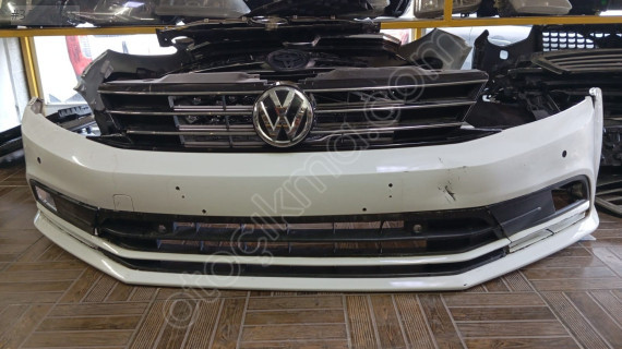 VOLKSWAGEN JETTA ORJİNAL ÇIKMA ÖN TAMPON PANJUR