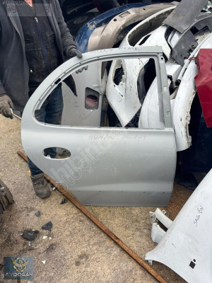 OTO CEM'DEN ÇIKMA HYUNDAİ ELENTRA SAĞ ARKA KAPI SACI 1996-2000