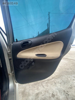 Peugeot 206 sağ arka kapı döşemesi