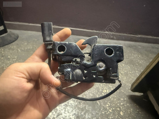 2011-14 VW CADDY MOTOR KAPUT KİLİDİ SENSÖRLÜ ORJ ÇIKMA