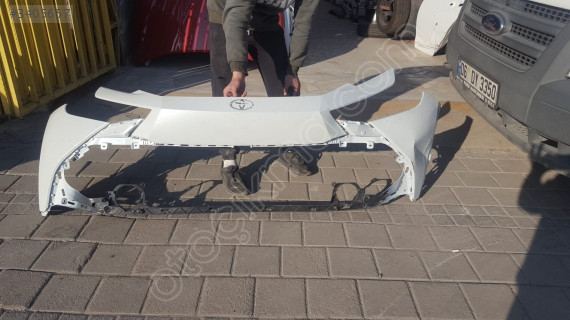 TOYOTA YARİS ÇIKMA ÖN TAMPON ORJİNAL 2022-2025