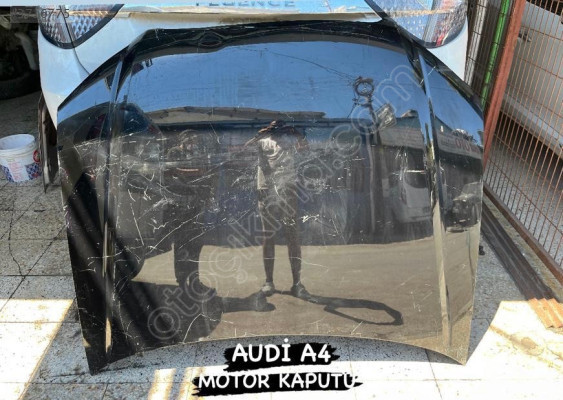 Audi A4 Modeli İçin Çıkma Kaput Parçası