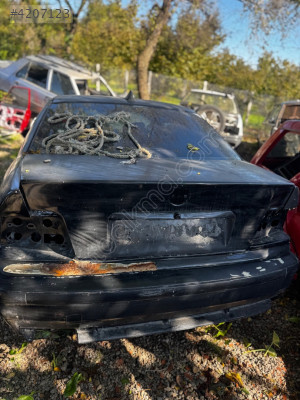 Bmw E36 Arka Bagaj Kapağı