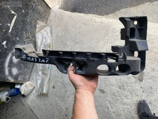 2009-2013 A3 SAĞ FAR BRAKETİ AUDİ ORJİNAL ÇIKMA PARÇA