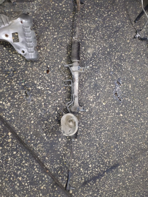 Renault Clio 2 direksiyon kutusu