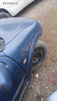 Pejo 106 sağ ön çamurluk yedek parça