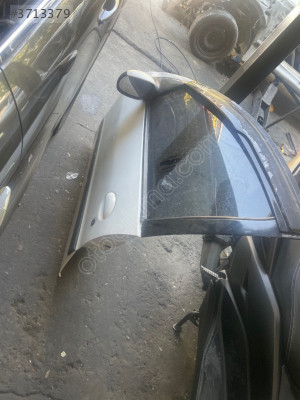 Peugeot 206 sol ön kapı