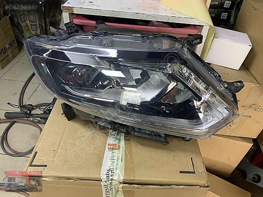 Nissan X Trail 2014/16 Far Zenon Sağ Çıkma Parça
