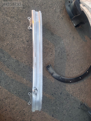 Focus arka tampon demiri