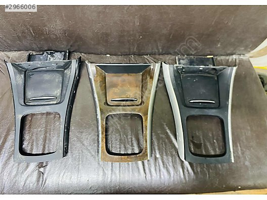 MERCEDES W169-W245 ORJİNAL ORTA KONSOL VİTES ÇERÇEVELERİ
