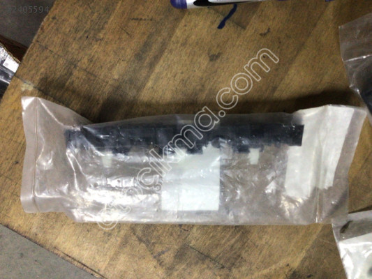 Hyundai i20 ön tampon bağlantı ayağı sol ÜST orjinal 86513-1j500