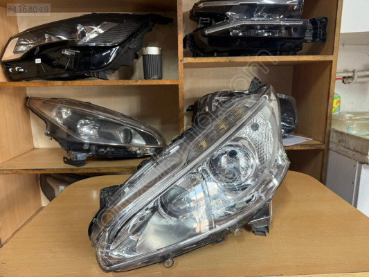 PEUGEOT 208 MERCEKLİ SOL FAR