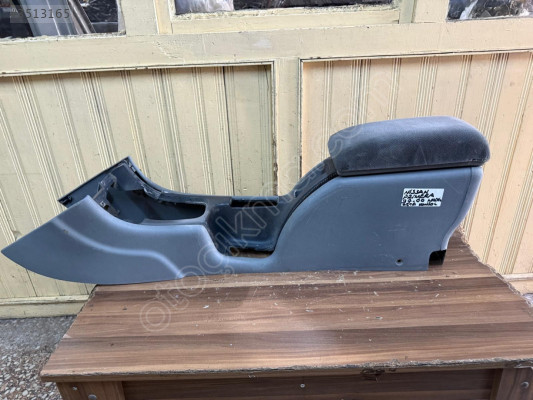 NISSAN PRİMERA VİTES KONSOLU ÇERÇEVESİ 96-99 MODEL ORJİNAL ÇIKMA