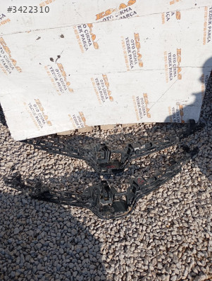 Toyota Corolla ön panjur plastiği 2018-2023