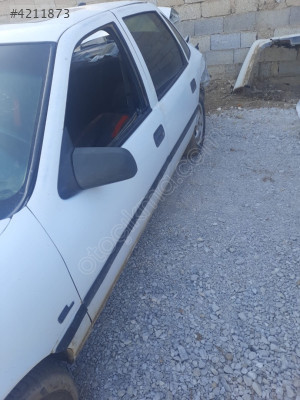 OPEL VECTRA A SOL ARKA KAPI