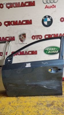 TOYOTA AURİS SOL ÖN KAPI