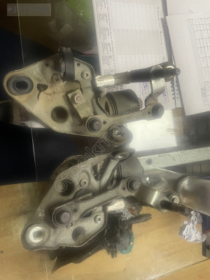 Peugeot 407 silecek motorları sağ sol
