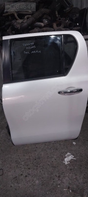 TOYOTA HİLUX 2023 ÇIKMA ORİJİNAL HATASIZ SOL ARKA KAPI