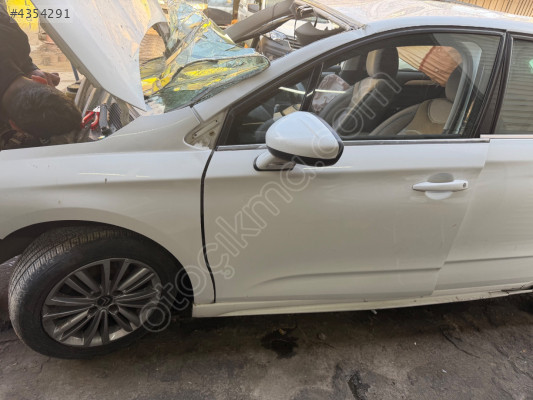 Citroen c4 sol ön çamurluk