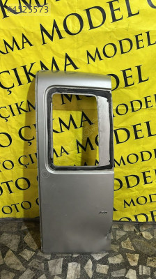 FİAT DOBLO ARKA BAGAJ KAPAĞI SAĞ