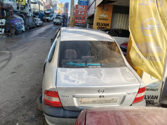 Opel Vectra B 2.0 16 V Çıkma Parça