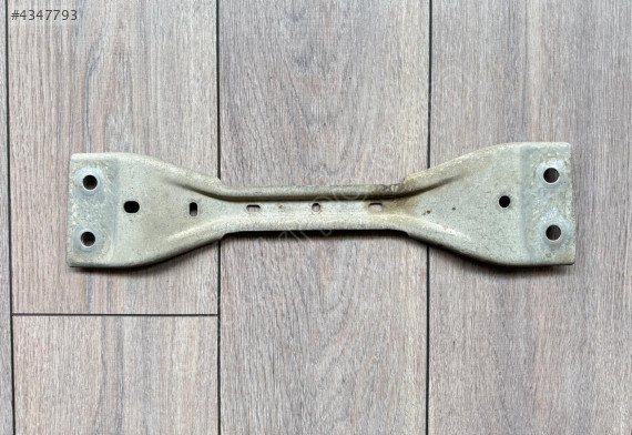 Alt Şase Bağlantı Demiri VW  Passat B7 B8 3C0804421