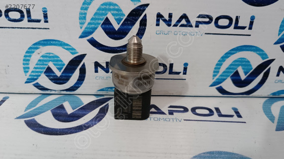 06K906051A JETTA  YAKİT DAGİTİCİSİ BASİNC MUŞURU